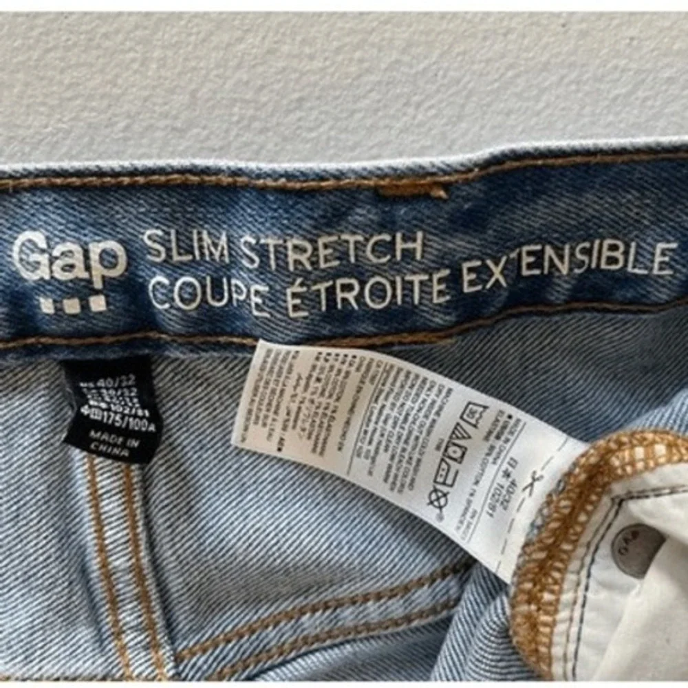 Gap Slim Stretch Mens Jeans Size‎ 40x32 Light Wash Distressed Denim